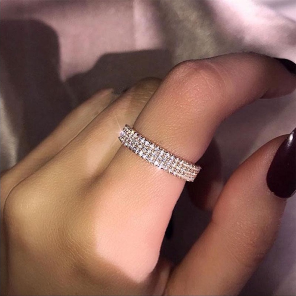Round Cut 925 Sterling Silver Diamond Women’s Band